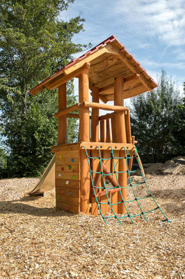 Kletterturm mit Edelstahlrutsche und Kletternetz ALI