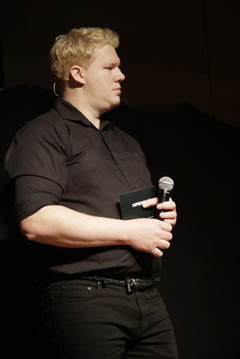 Stefan Schedlberger (Art Director) und Moderator der Show