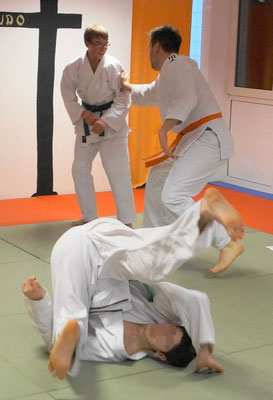 Zen-Ki-Budo - Kampfsport - Selbstverteidigung - Jiu Jitsu in Herne, Bochum, Röhlinghausen und Wanne-Eickel