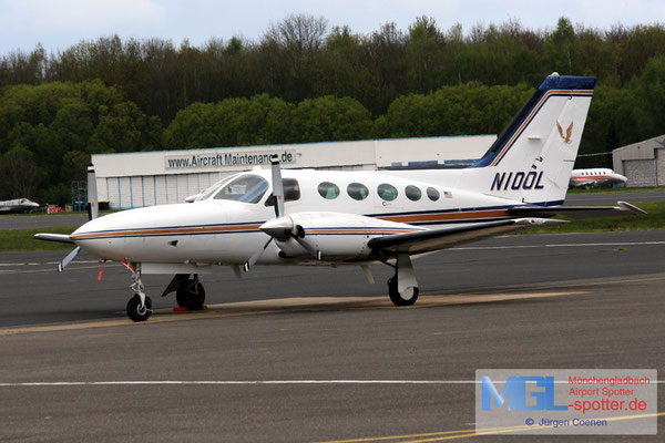 23.04.2017 N100L Cessna 421C