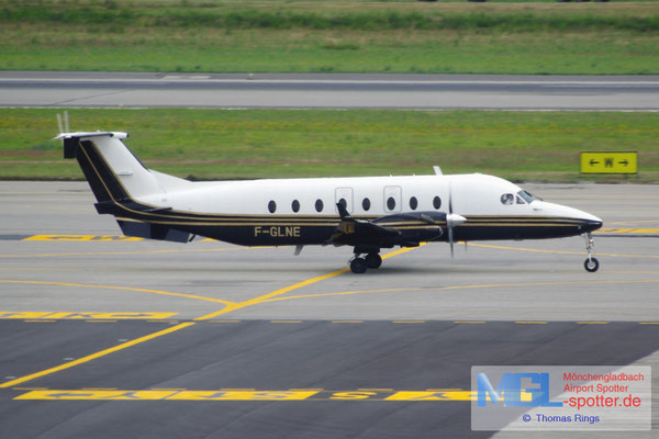 02.07.2014 F-GLNE Raytheon Beech 1900D