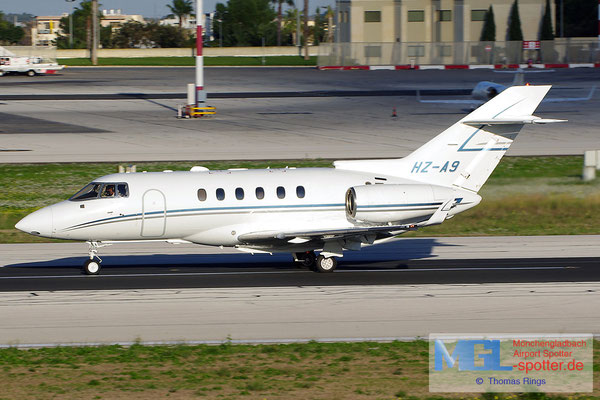 03.01.2014 HZ-A9 Hawker Beechcraft 900XP