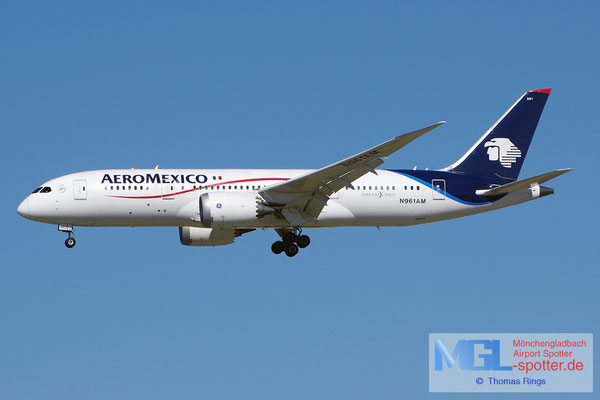 05.04.2015 N961AM AeroMexico B787-8