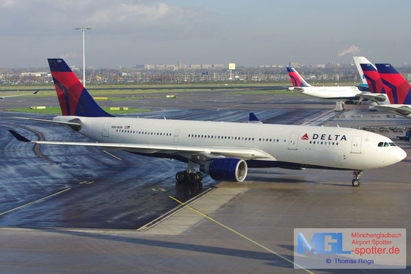 11.11.2012 N861NW Delta A330-223