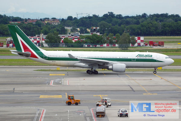 02.07.2014 EI-EJI Aitalia A330-202