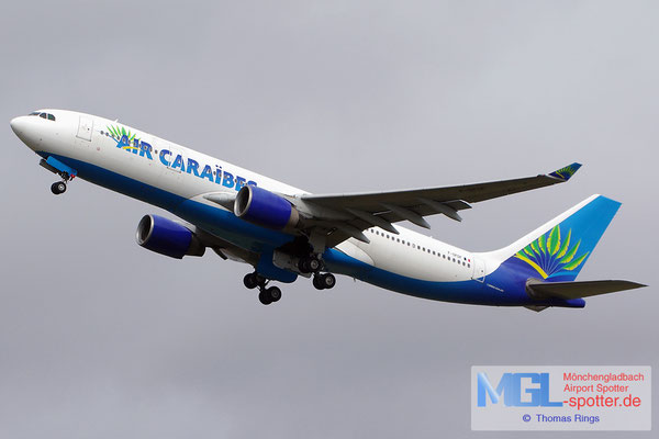 29.03.2015 F-OFDF Air Caraibes A330-223