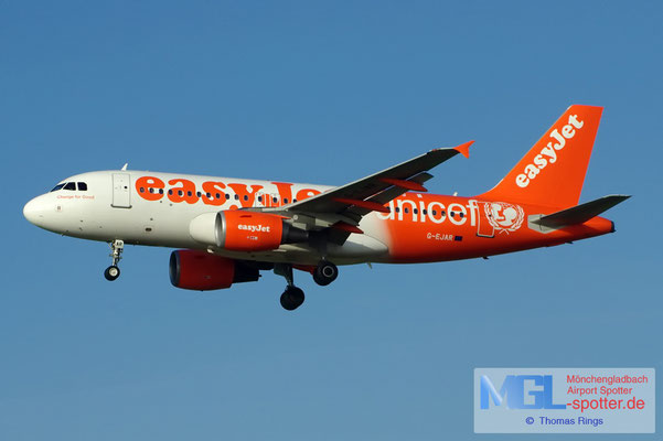 17.02.2013 G-EJAR easyjet / unicef A319-111