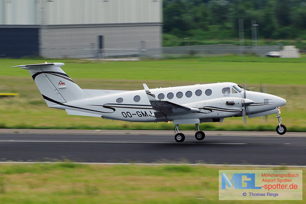 10.08.2014 OO-GMJ Air Service Liege Raytheon Beech B300 King Air 350