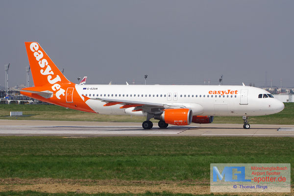 08.04.2015 G-EZUA easyjet A320-214