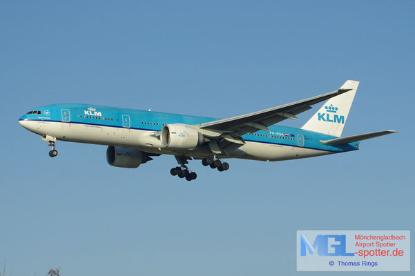 17.02.2013 PH-BQA KLM B777-206ER