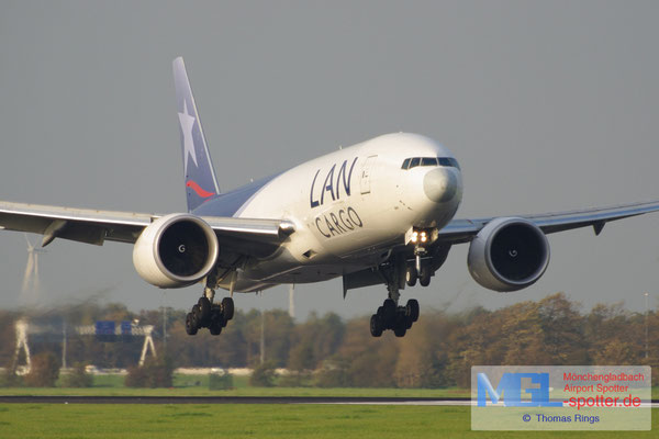 24.09.2011 N774LA LAN Cargo B777-F6N