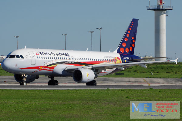 30.10.2013 OO-SNC Brussels Airlines / Red Devils A320-214