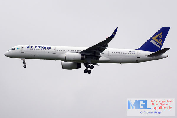 19.06.2014 P4-KCU Air Astana B757-23N/W