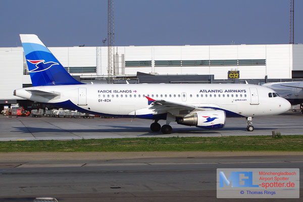 26.07.2014 OY-RCH Atlantic Airways A319-111