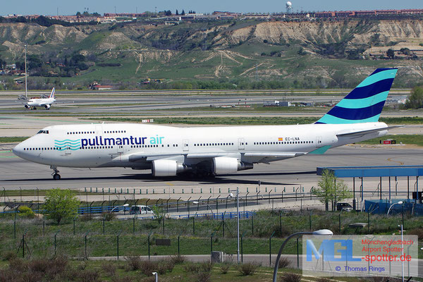 05.04.2015 EC-LNA Pullmantur Air B747-446