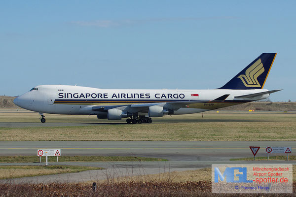 20.04.2013 9V-SFP Singapore Airlines Cargo B747-412FSCD