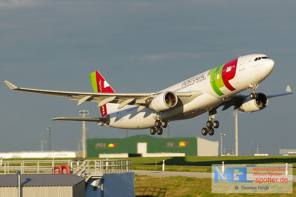 02.11.2013 CS-TOL TAP Portugal A330-223