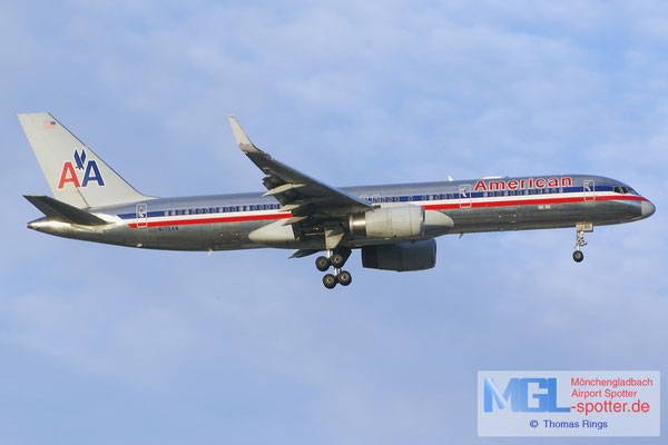 04.04.2015 N175AN American Airlines B757-223/W