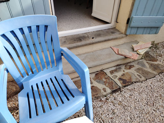 Terrasse en gravier avant travaux