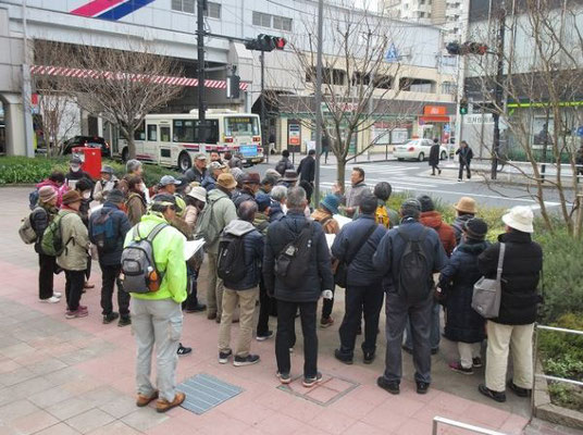 京王線「聖蹟桜ヶ丘駅」西口改札口前に10：00集合