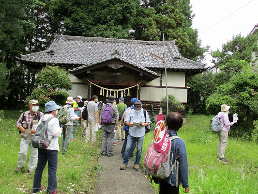 埼玉神社  　創建年代等は不詳ですが、元久2年（1205）創建との伝承があります。  　八王子千人同心が日光勤番の時に立ち寄って、無事の任務遂行を祈願しました。