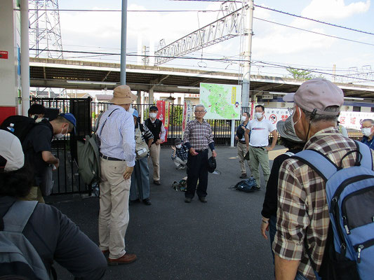 「武蔵嵐山駅」西口前(解散　15:55)　 　　 　ご参加の皆様、お疲れ様でした。