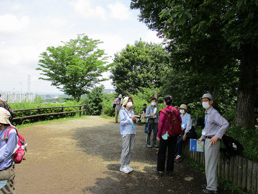 見返りの峠で休憩