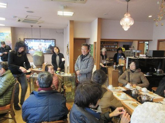 創立160年のひじかた園でお茶とお菓子を食べて解散