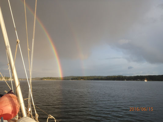 Regenbogen über der Delphin Poulsbo