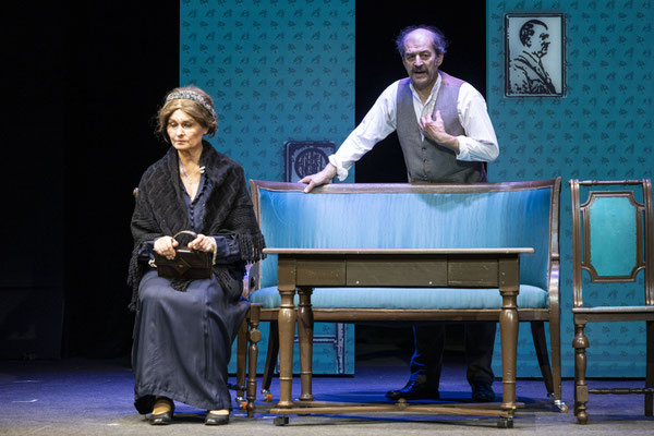 Annerl in "Der Bockerer" mit Georg Kusztrich als Bockerer, Foto: Bettina Frenzel, Regie: Bruno Max Stadttheater mödling Mai 26