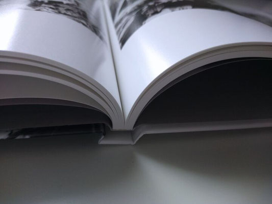 Dettaglio della rilegatura in basso