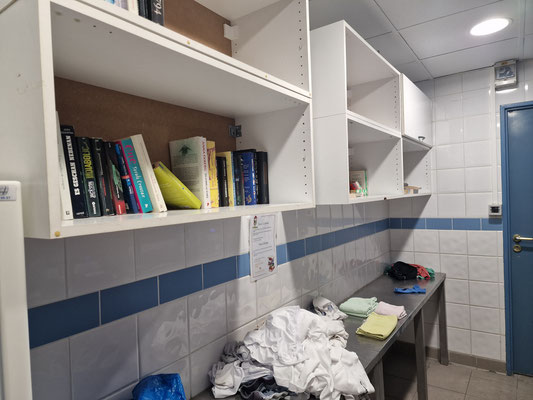 Laundry mit Bibliotek