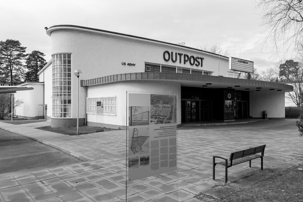Outpost (Kino) / Berlin / 1953 / Arnold Blauvelt