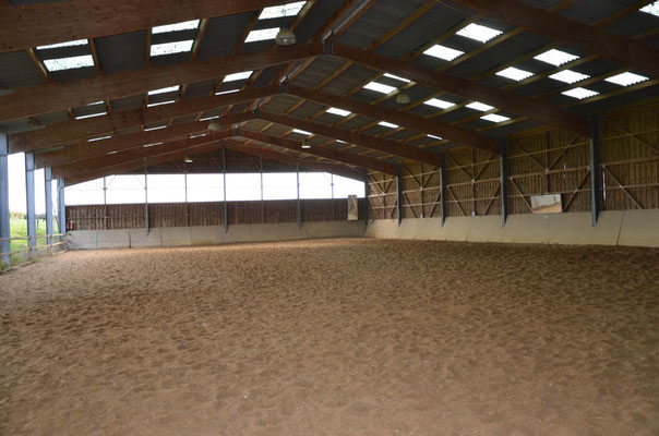 Le manège 40 x 20 est confortable par tous les temps 