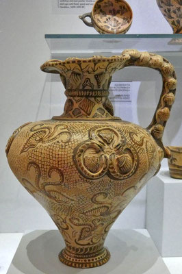 Archäologisches Museum Heraklion - Vase aus Poros, Heraklion 1450 v. Chr.