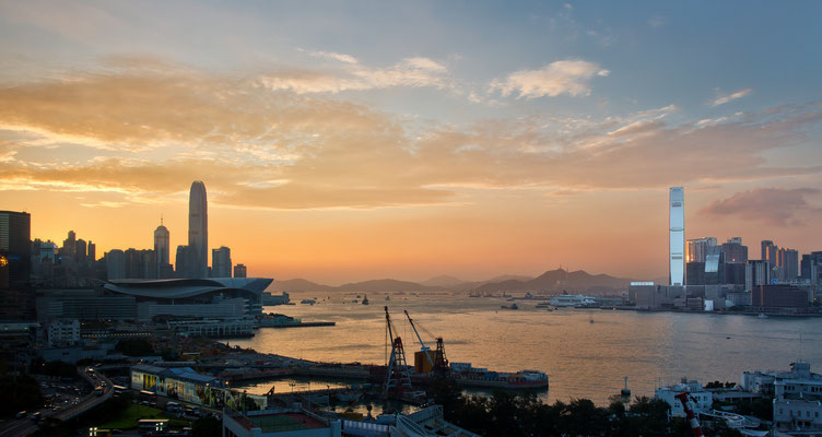 Hong Kong, Victoria Harbor & ICC Tower, 2014