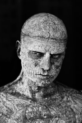 San Francisco, Museum of Modern Art, Sculpture of Zombie-Boy, 2016