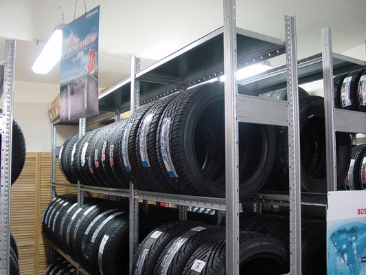 Reifenregale - Grundregal u. Anbauregale je nach Bedarf erweiterbar. - lagerconsulting.at