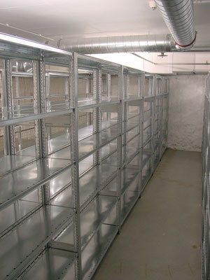 Fachbodenregale Lagerregale Metall - Stahl - Industrieregale hohe Fachboden kg/Belastungen - lagerconsulting.at