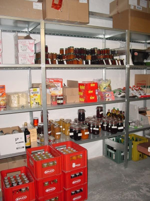 Gebrauchte Lagerregale für die Lagerung von Vorräten, Lebensmitteln, Kisten, Schachteln, etc. - lagerconsulting.at