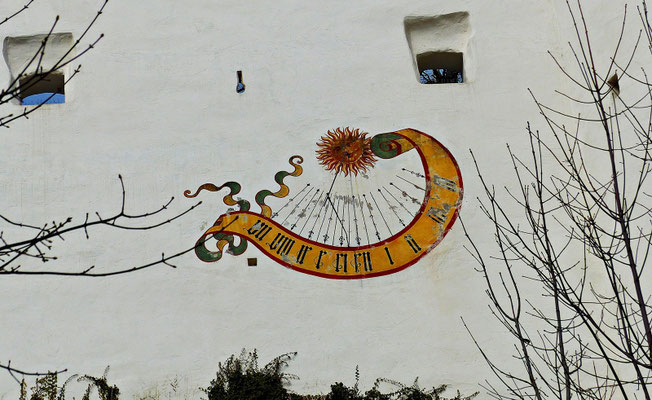 Sonnenuhr