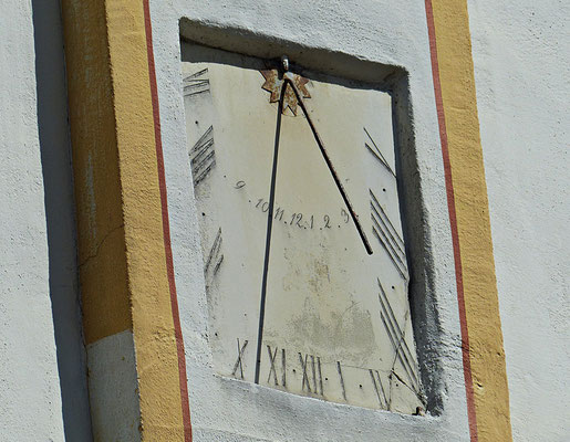 Sonnenuhr