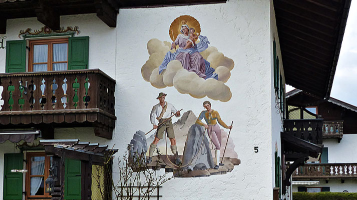 Lüftlmalereien von der Familie Pfeffer
