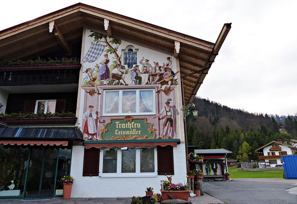 Lüftlmalereien von der Familie Pfeffer