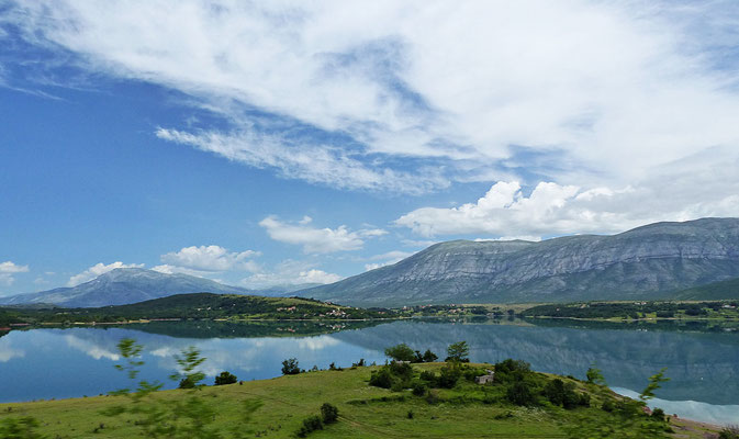 Der Perućko Jezero