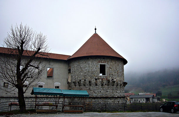 Die Burg in Žužemberk