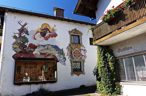 Lüftlmalereien von der Familie Pfeffer