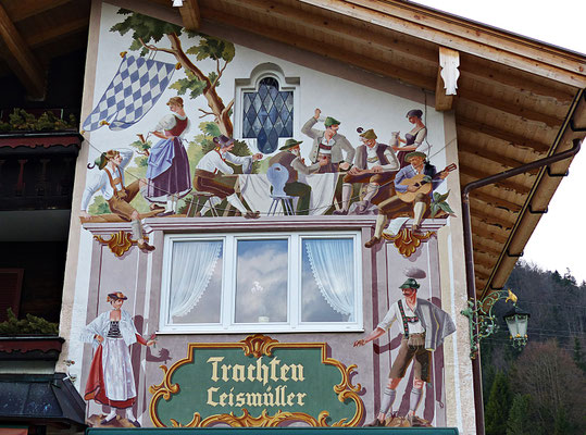 Lüftlmalereien von der Familie Pfeffer