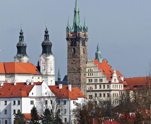 Schwarzer Turm und Jesuitenkirche
