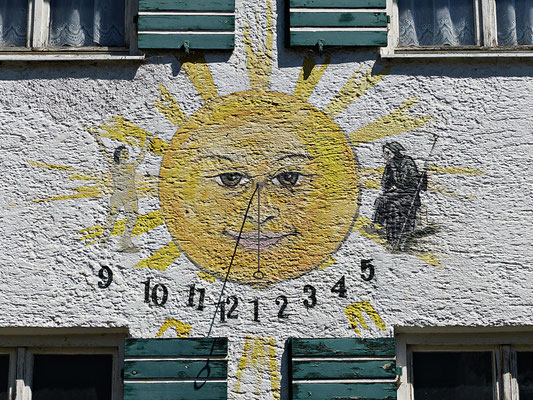 Sonnenuhr